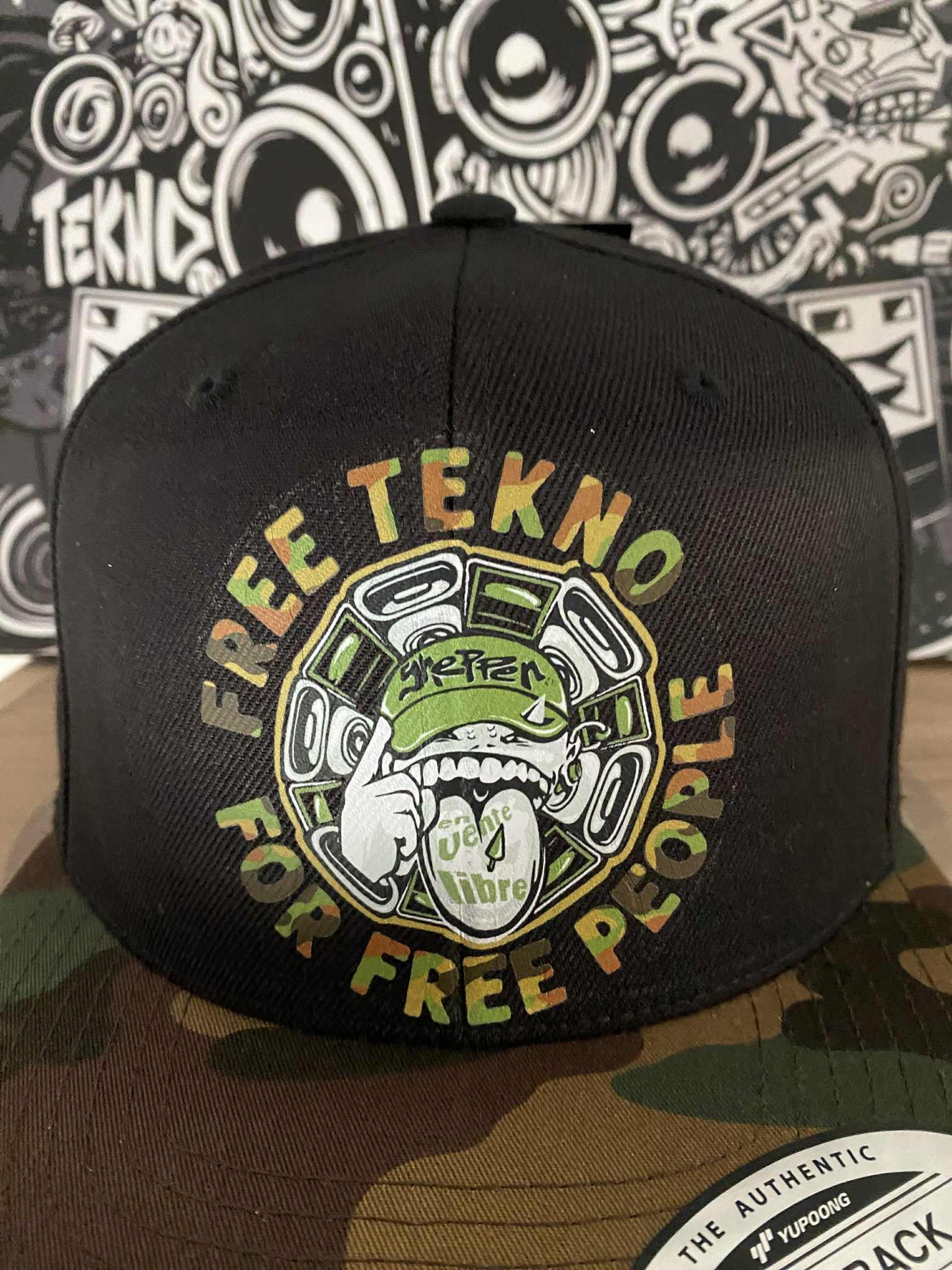 SNAPBACK SHEPPER FREE PARTY CAP