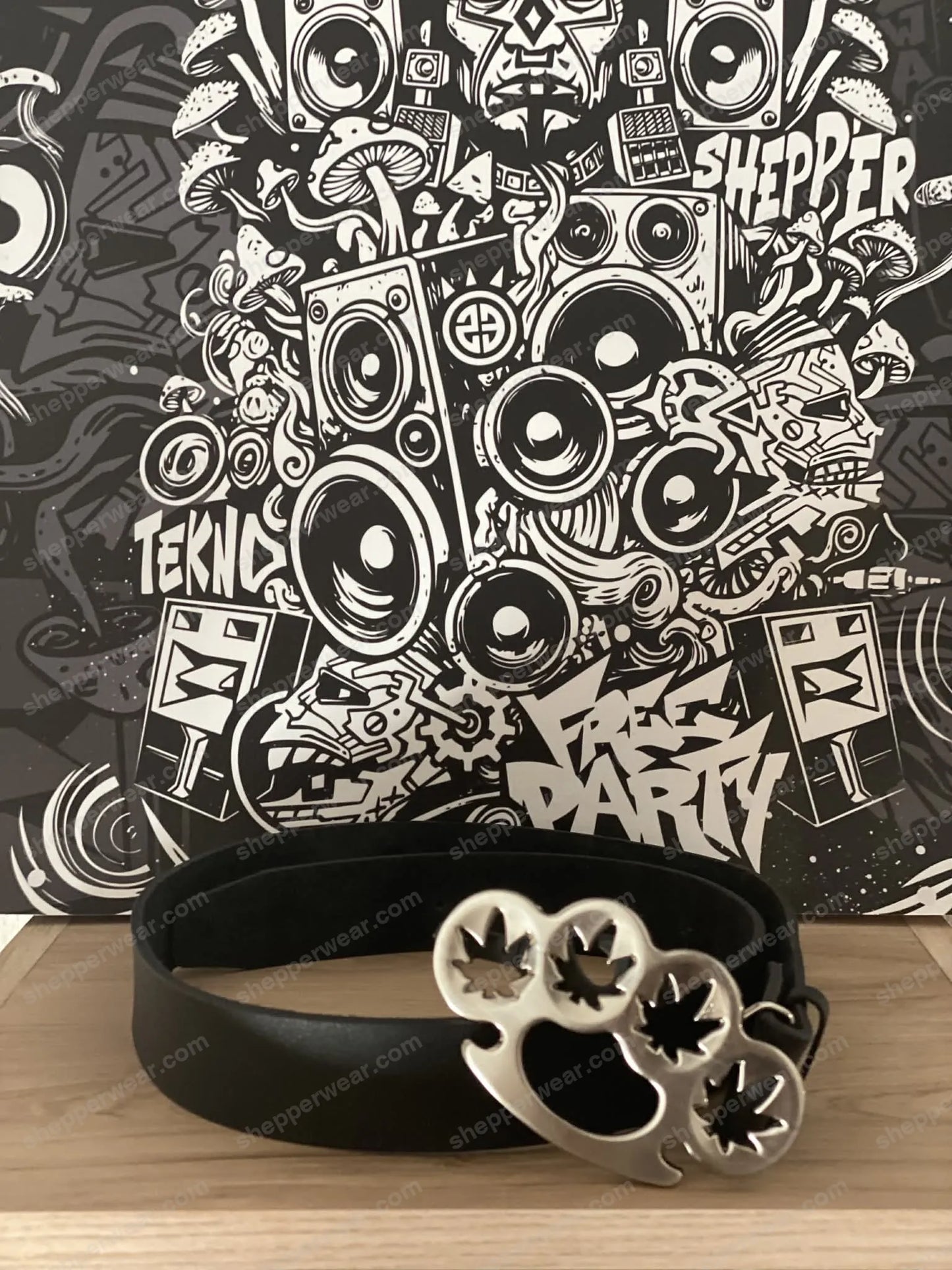 CEINTURE AVEC BOUCLE FEUILLE DE CANNABIS - CEINTURES